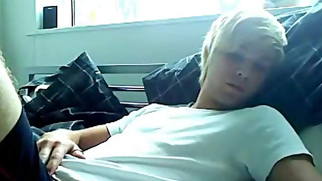 Skinny blonde twink jerks off in bed