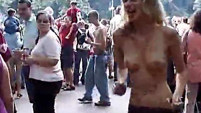 Girls dancing naked in public