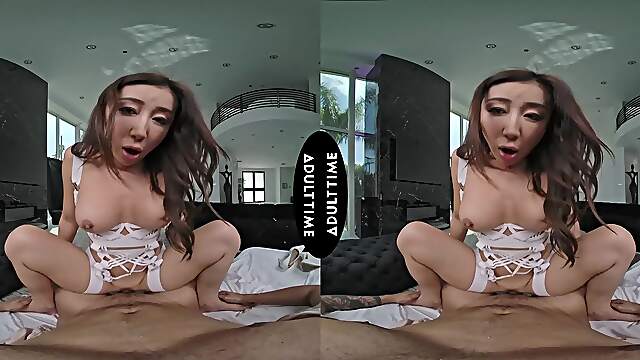 Nicole Doshi rides the big white cock of Oliver Davis in vr